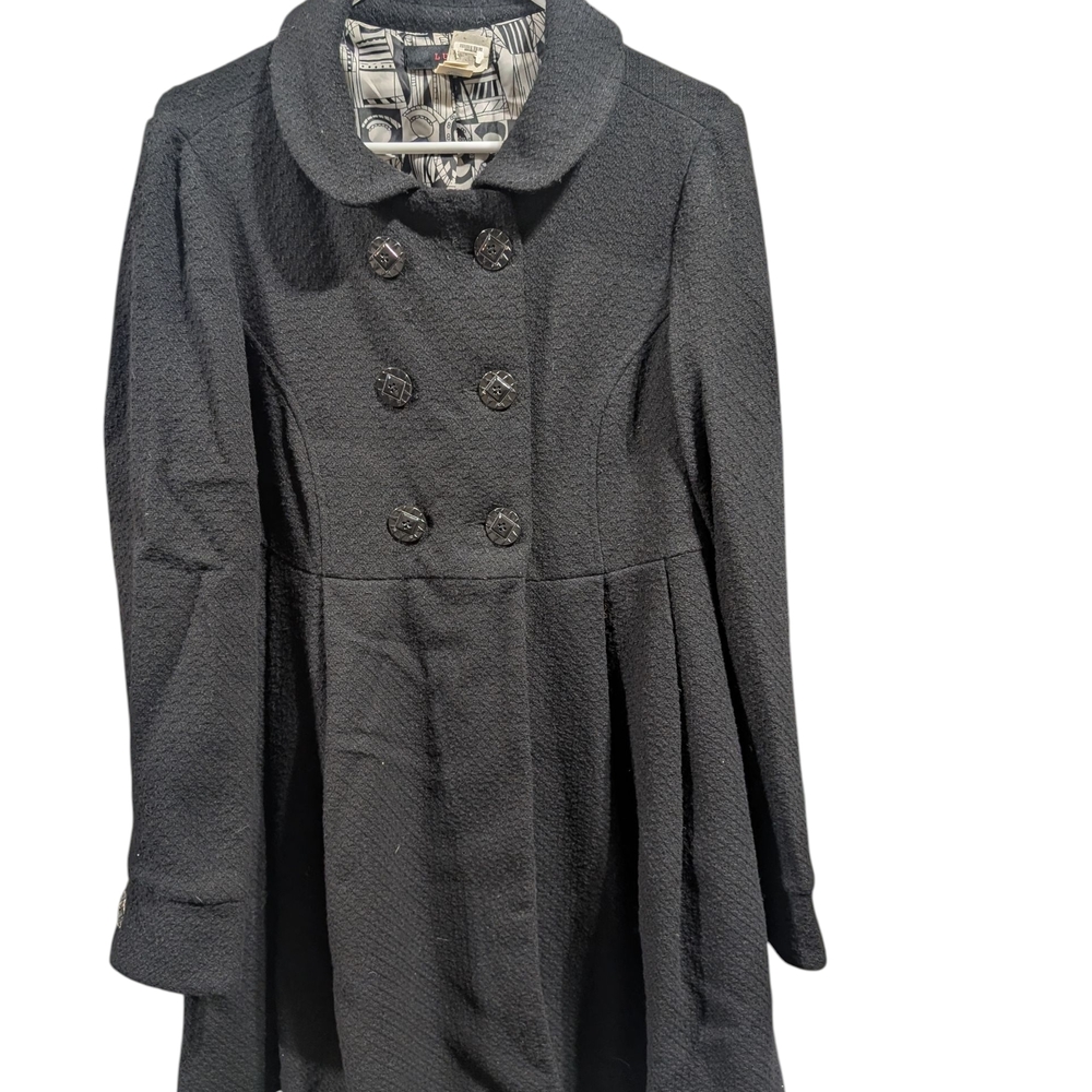 LUX Women's Coat, Black, Medium,with pockets

Very Elegant